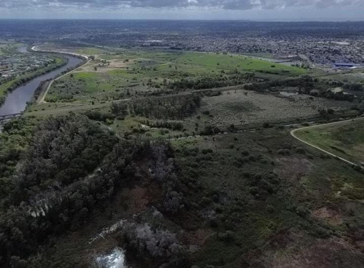 Parque Ind - Log a 900 Mt de Panamericana Altura Calle Uruguay (S. Isidro) Frente Carrefour Soleil - 3
