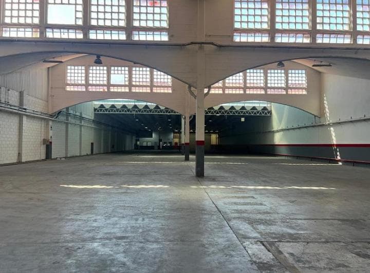 Excelente Deposito en Alquiler de 2700 m² Cub en Munro, Vicente Lopez - 3