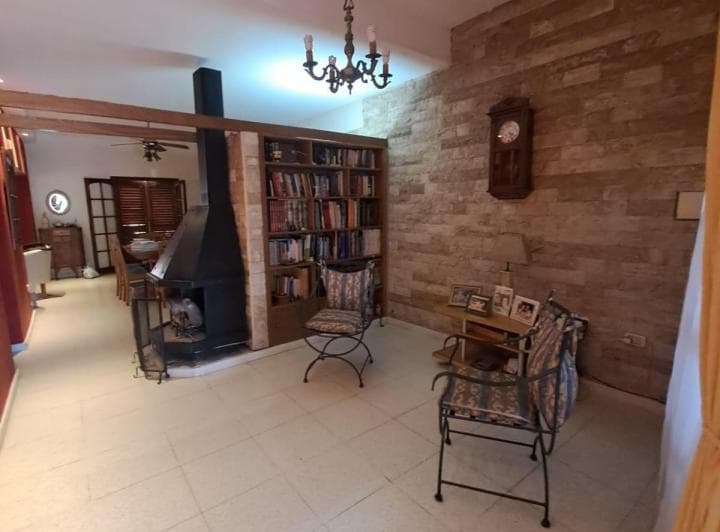 Se Vende Hermosa Casa en Barrio Maipu. - 2