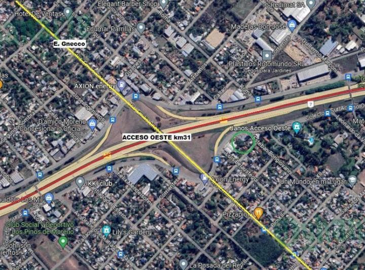 Venta de Fracción Sobre Acceso Oeste en Moreno - Toma Auto/propiedad - 4