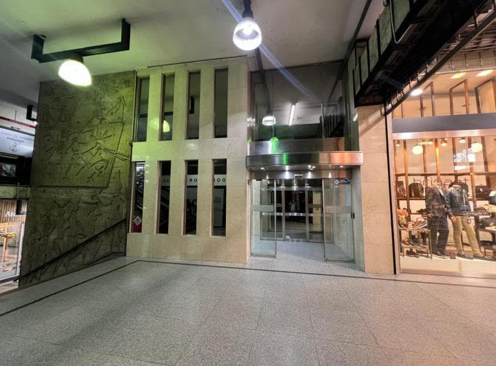 Oficina en Venta/alquiler, 3 Ambientes, en Galeria Boston, San Nicolas, Capital Federal - 2