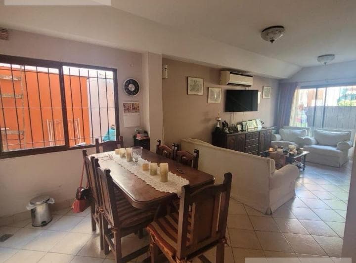 Duplex con Garage - Sin Expensas en San Isidro - 4