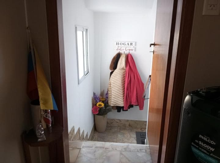 Departamento de 4 Ambientes en Primer Piso - 2