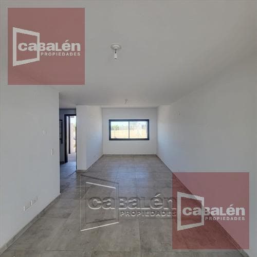 Dúplex en Venta de 3 Dorm. en Lomas de Manantiales con Seguridad 24 Hs - 3