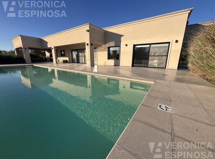 Casa en Venta de Cinco Ambientes, Piscina, Chacra, Lujan, Santa Matilda - 3