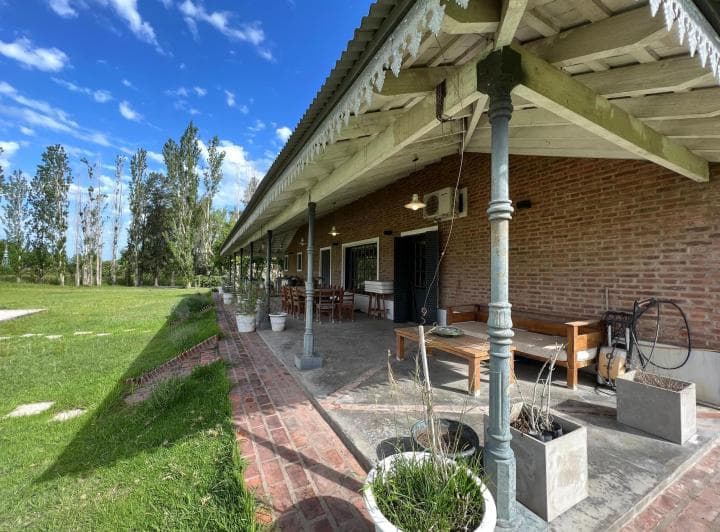 Excelente Casa a La Venta en Estancia Las Lilas, Lujan - 3