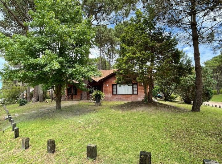 Se Alquila Casa Chalet en Pinamar Norte, Itaca 988 Esquina Penelope, Acepta Jóvenes - 4