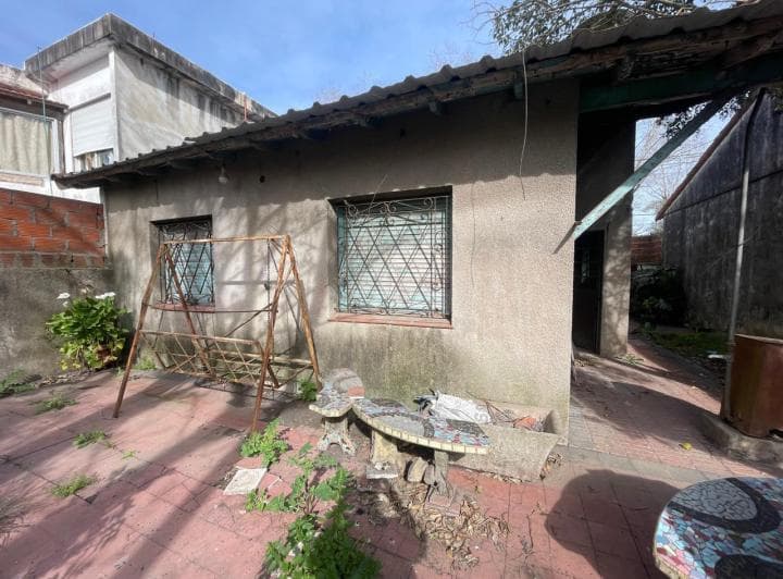 Venta Casa a Refaccionar en Longchamps - 3