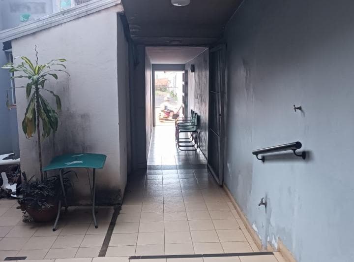 Vendo Inmueble Centrico 3 Plantas Para Orientacion Comercial o Habitacional - 4