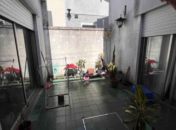 Casa con Gran Lote en Esquina Juncal - 5