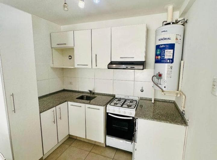 Departamento en Venta 1 Dormitorio con Patio Pichincha Rosario Santa Fe - 4