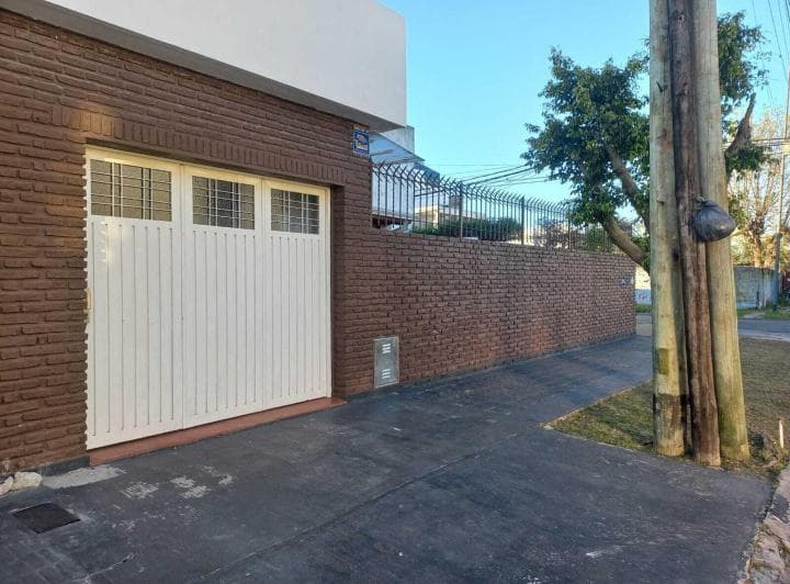 Casa Chalet en Venta en Sarandí, Avellaneda, G. B. a. Zona Sur - 3