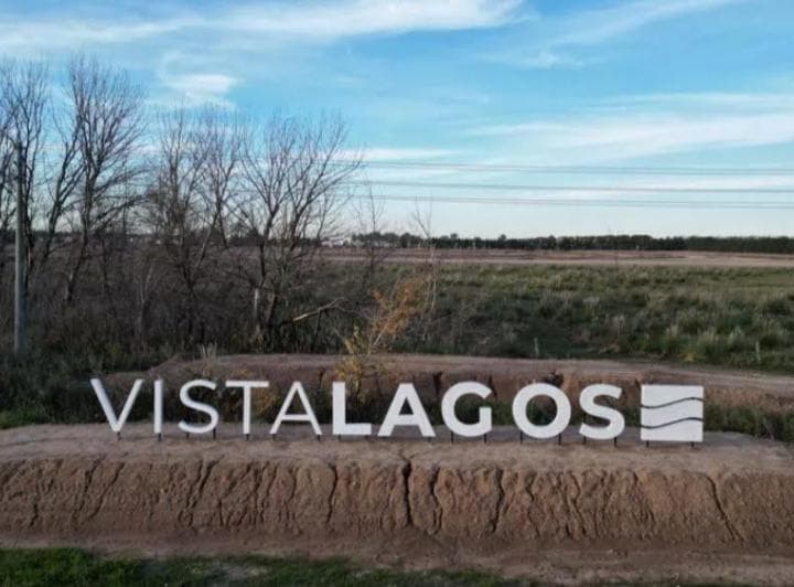 Lote en Venta de 823.25 m² Ubicado en Vista Lagos Sector Lago - 2