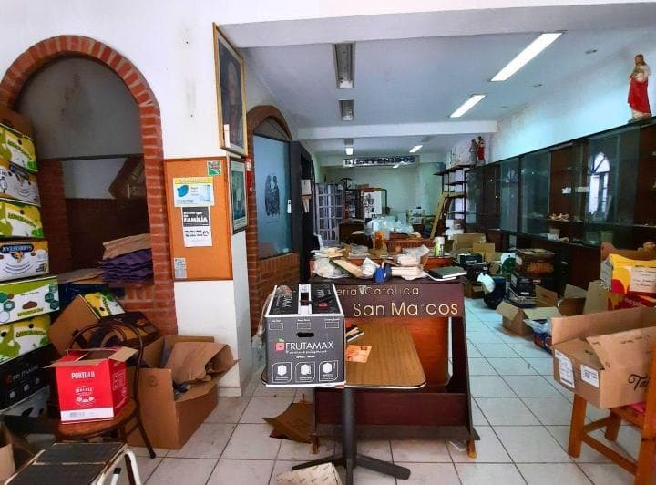 Venta Local Sobre Calle 58 a m Av 7, La Plata - 5