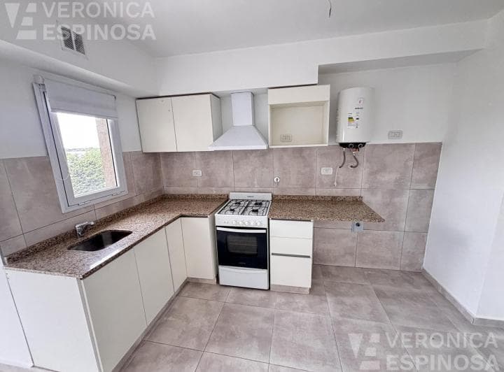 Departamento de un Ambiente en Venta, Morón. Entrega Inmediata. - 5