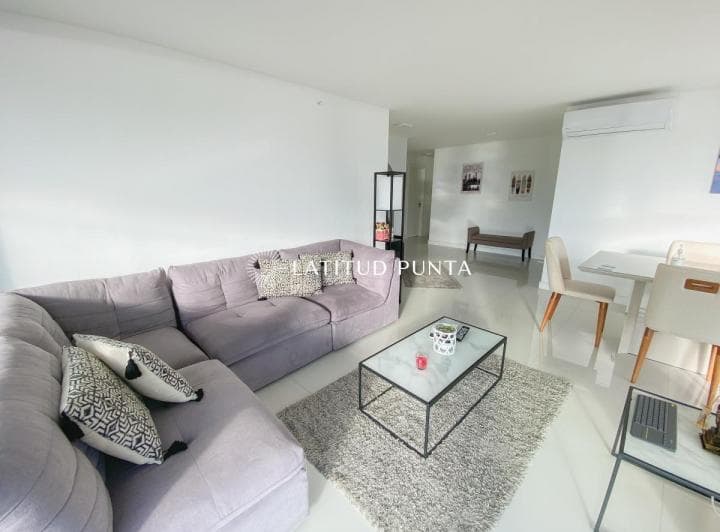 Apartamento en Mansa, 3 Suites - 4