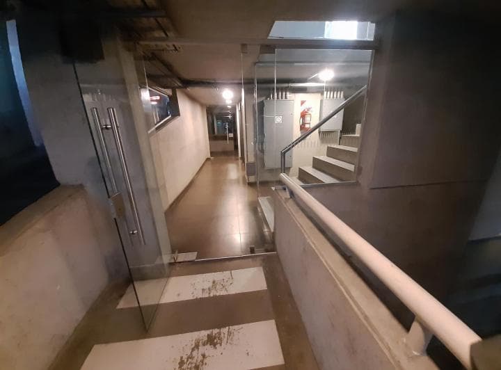 Cordoba Al 600 Venta Cochera Edificio Gloria Rosario - 4