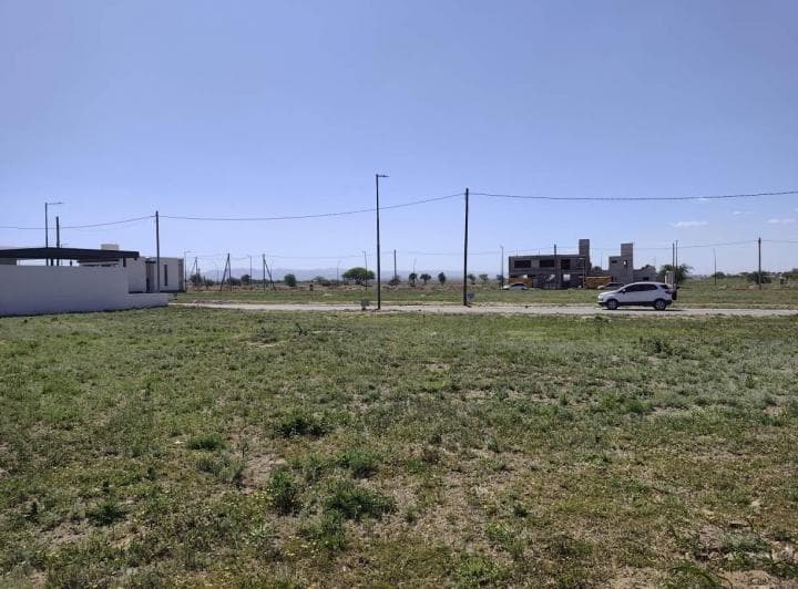 Exclusivo Lote en Pampas de Manantiales - Entorno Consolidado y Residencial - 4