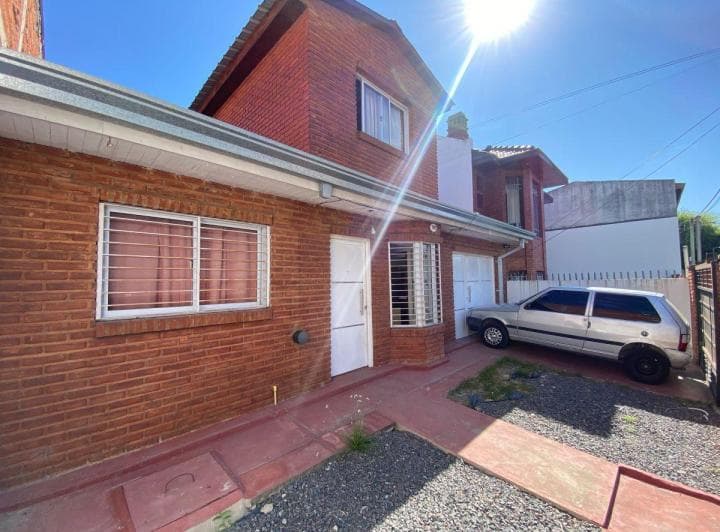 Casa de 3 Dorm. en Venta en San Carlos - 2
