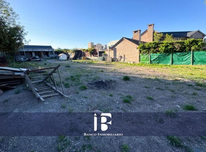Lote en Barrio Palmares - 4