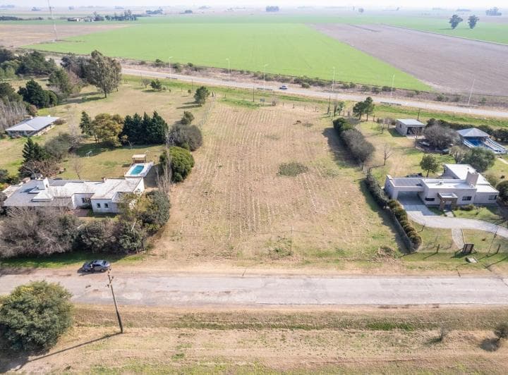 Lote en Venta 4.550 m² - Luz y Gas - Uranga - 3
