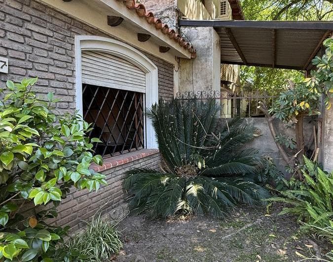 Casa de 4 Dorm. con Jardín - Dellarolle 7800 - Fisherton | Venta - 4