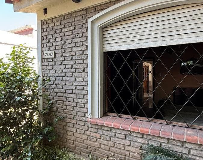 Casa de 4 Dorm. con Jardín - Dellarolle 7800 - Fisherton | Venta - 5