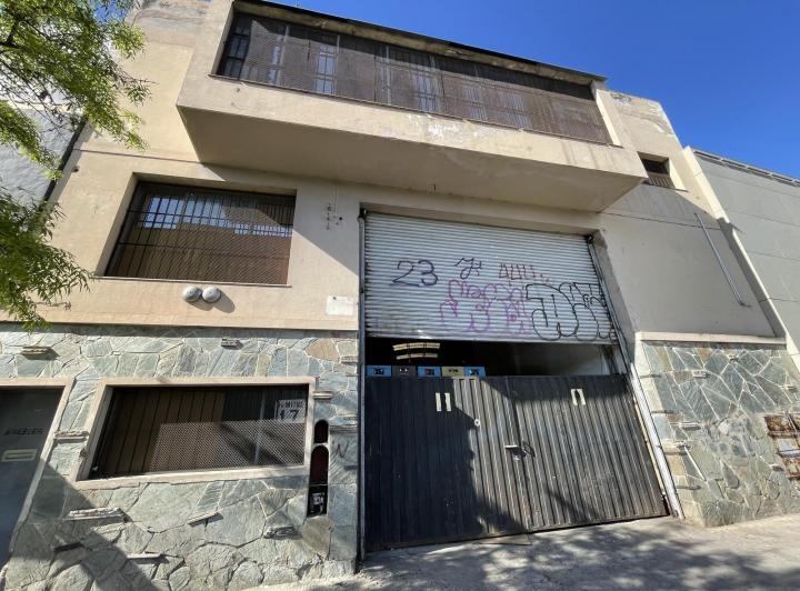 ¡Venta! Amplio Galpón en Bv Mitre ¡Con Escritura! - 2