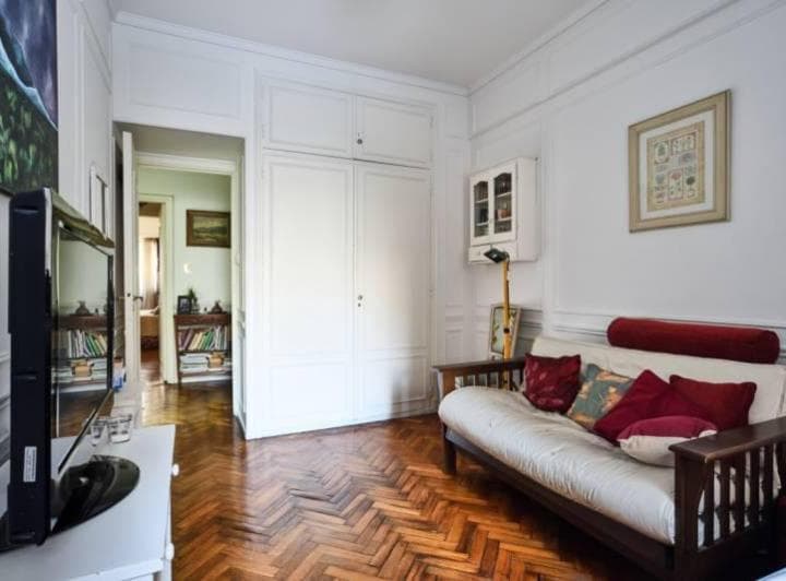 Departamento Venta 5 Ambientes Recoleta Al Frente con Balcón Cochera y Baulera - 3