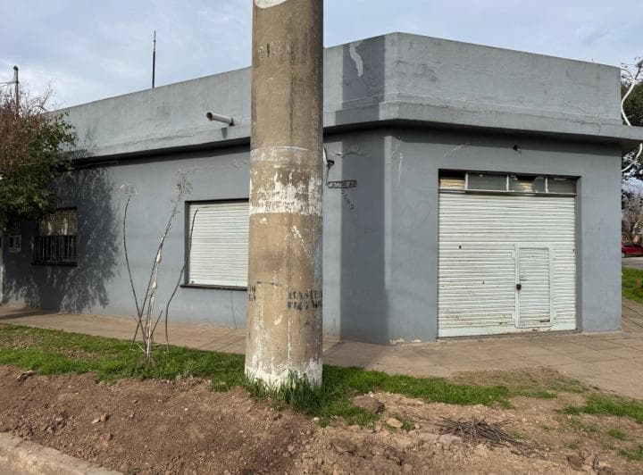 Dos Casas y Local Comercial - 3