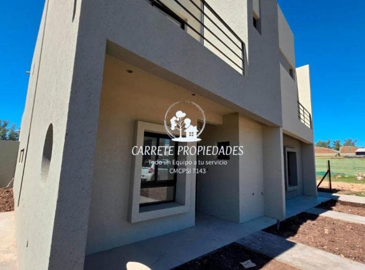 Oportunidad! Moderna Casa Tipo Dúplex en Venta de 5 Ambientes. Springpark. Pilar. - 4