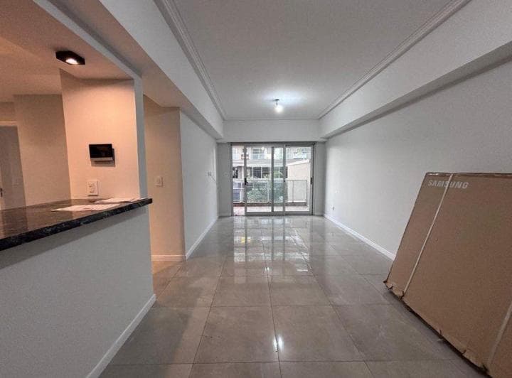 Departamento 3 Ambientes en Venta con 2 Cocheras, Edificio de Categoria - 4