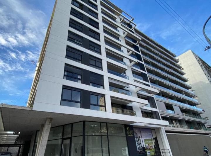 Venta Apartamento 2 Dorm. Av Libertador - 2