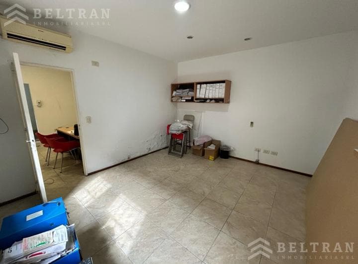 Casa Interna de 2 Dorm. con Local a La Calle - 4