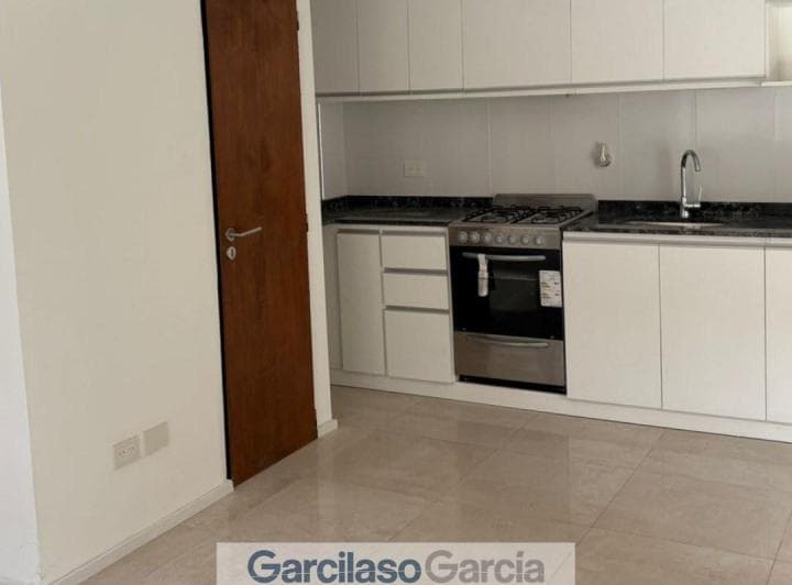 Departamento Dúplex en Venta en Luján, G. B. a. Zona Oeste, Argentina - 2