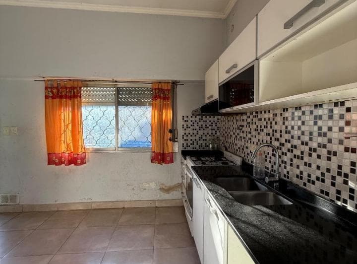 Casa en Venta de 3 Ambientes en San José - 2