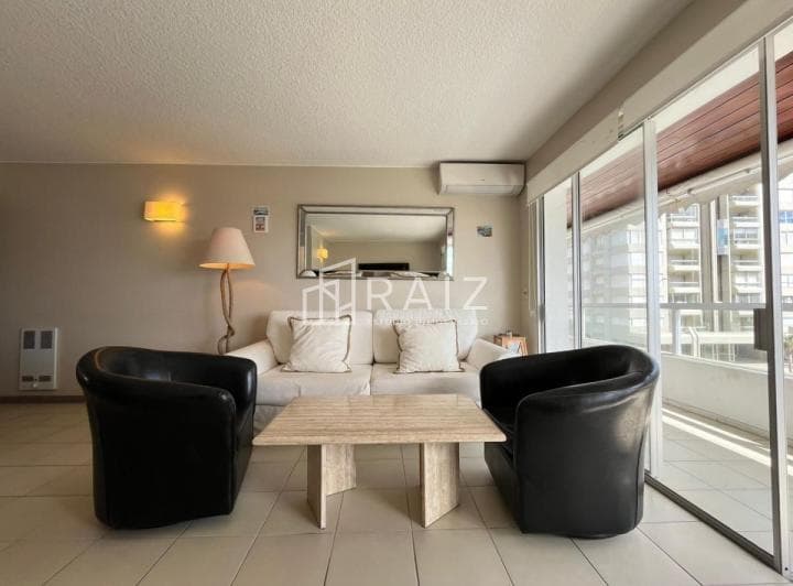 Apartamento 2 Dorm. Puerto en Alquiler de Temporada - 4