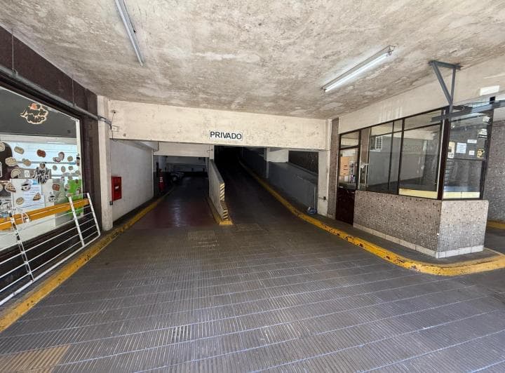 Cochera Cubierta en Recoleta - Ayacucho y Av Cordoba - 5