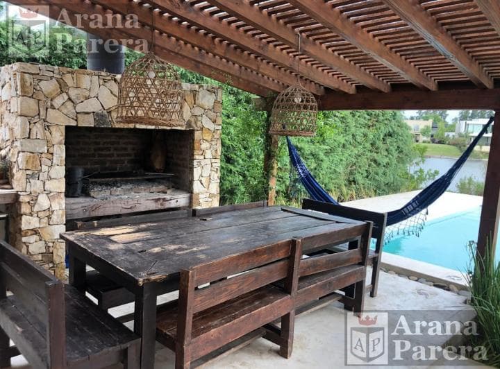 Alquiler Excelente Casa a La Laguna en San Benito Enero Temporario Pileta - 3