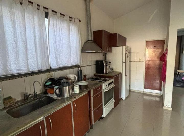 Venta Casa 3 Dorm + Depto 2 Dorm + Local Comercial - Centro de Villa Allende - 5