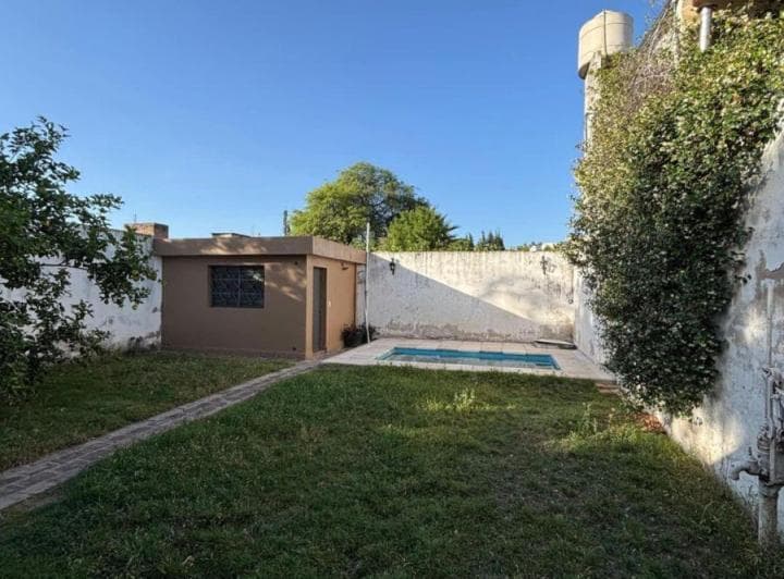 Venta Casa 3 Dorm + Depto 2 Dorm + Local Comercial - Centro de Villa Allende - 3