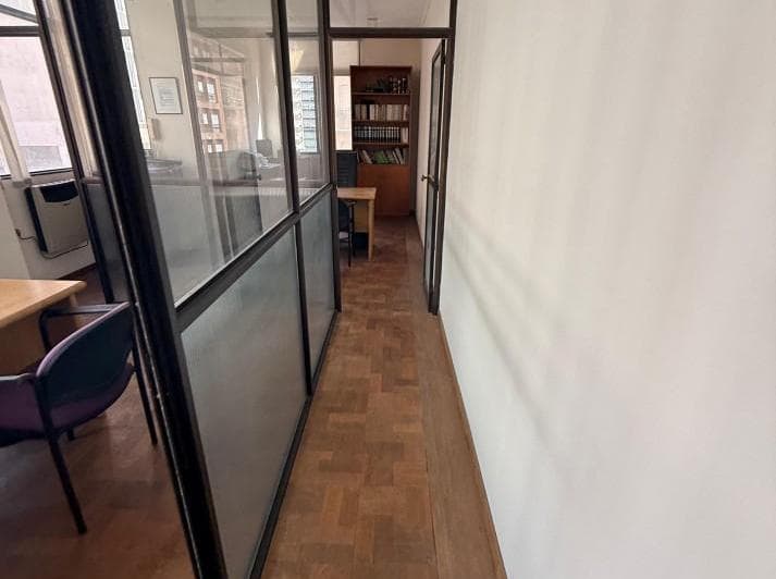 Oficina Comercial en Venta - Zona Centro. - 4