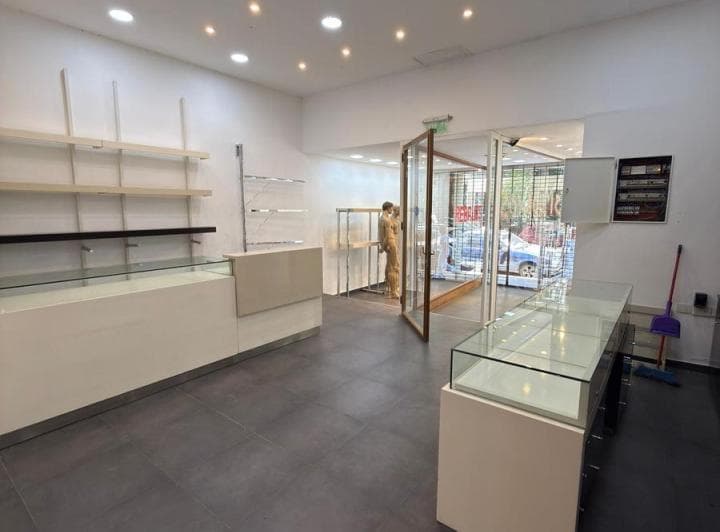 Alquiler Local Comercial en Recoleta - 2