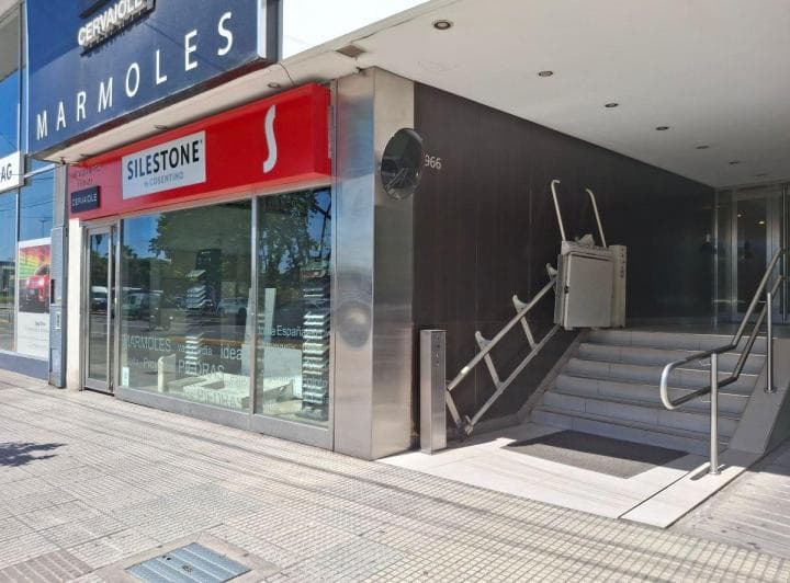 Oficina de 50 m² en Alquiler en Núñez. Vigilancia. Piso Alto. Mucha Luz! - 4