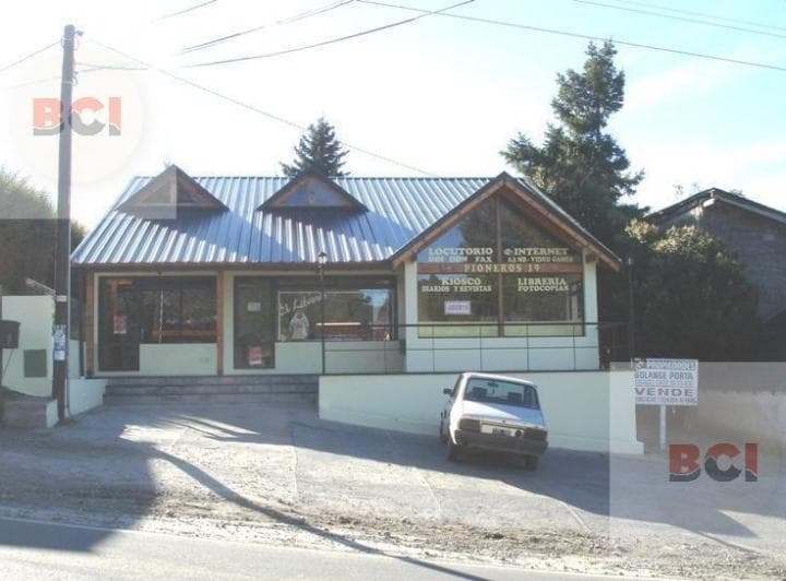 Local Comercial Calle Pioneros Barrio Belgrano - 2