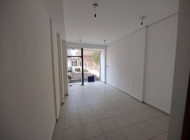 Local. | Corrientes Al 2700 - 4