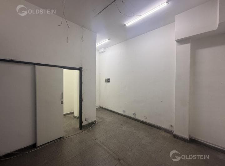 Local Comercial en Galería Entrada Sobre Avda Estado de Israel Al 4800 y Avda Corrientes Al 4900 - 3