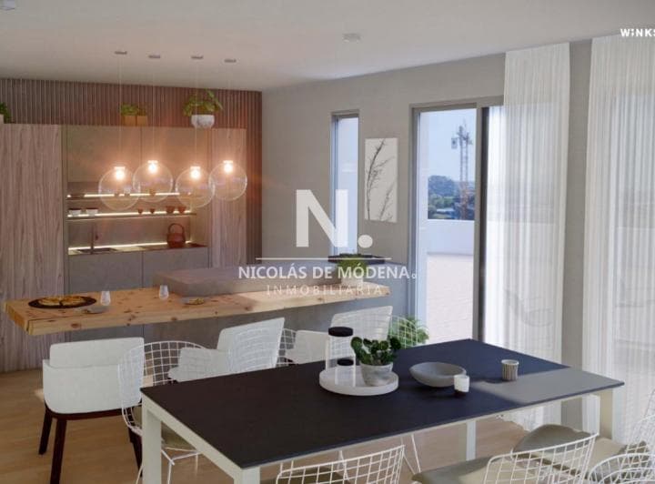 Apartamento en Venta de 2 Dorm. Al Frente en Barra de Carrasco, Canelones! - 2