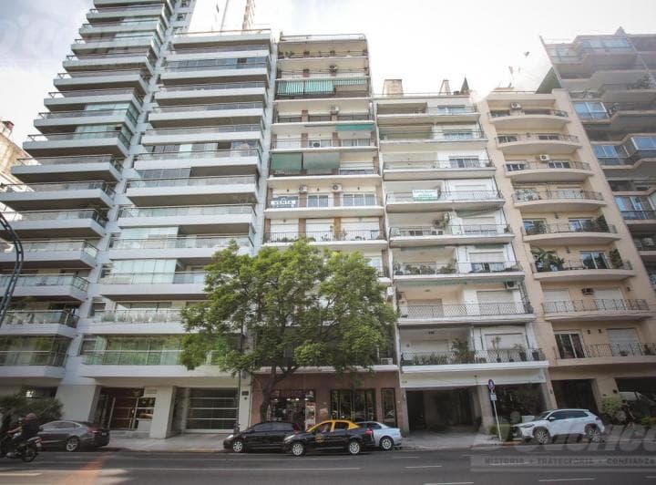 Departamento en Venta de 3 Dorm. con Dependencia en Palermo - Las Cañitas. - 2