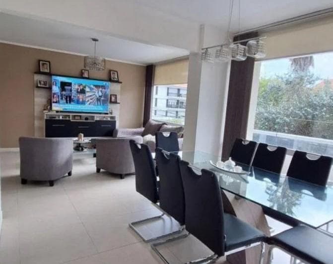 Piso Exclusivo 4 Ambientes con 2 Cocheras - Playa Grande - 4